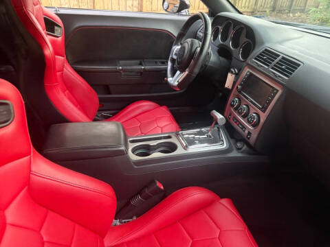 2013 Dodge Challenger SRT8 392