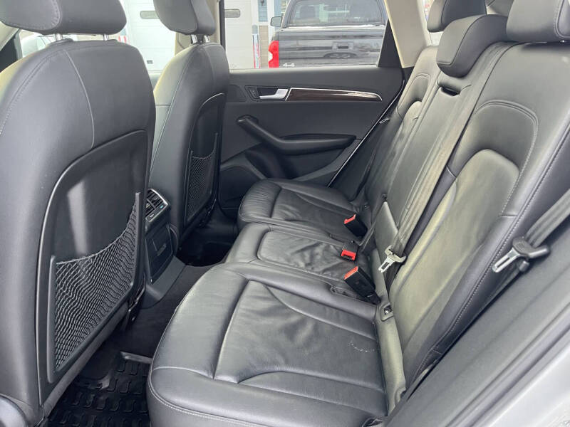 2011 Audi Q5 3.2 quattro Premium Plus