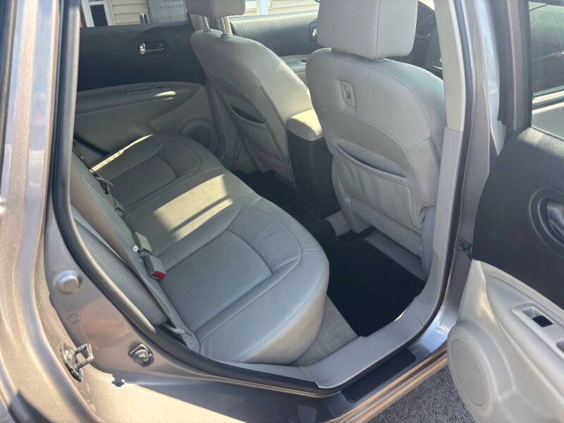 2011 Nissan Rogue SV
