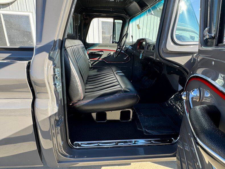 1961 Chevrolet Apache