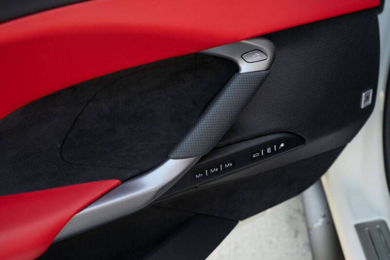 2024 Ferrari 296 GTS