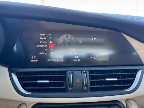 2017 Alfa Romeo Giulia Ti