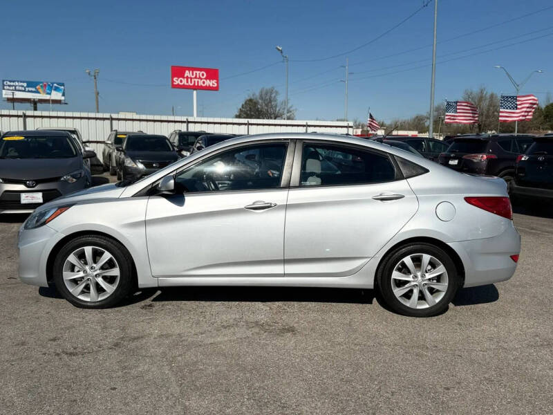 2013 Hyundai Accent GLS