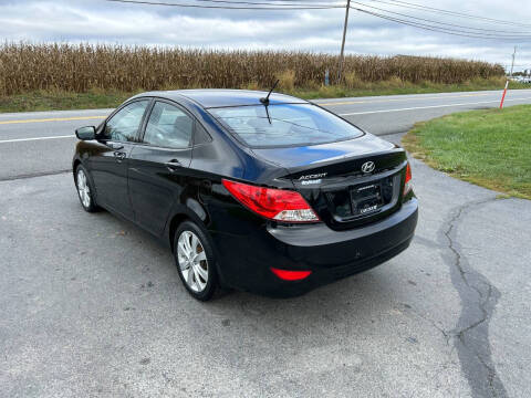2012 Hyundai Accent GLS
