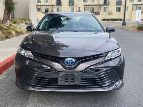 2019 Toyota Camry Hybrid for sale at Korski Auto Group in National City CA