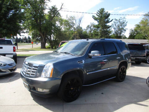 2008 Cadillac Escalade for sale at The Auto Specialist Inc. in Des Moines IA