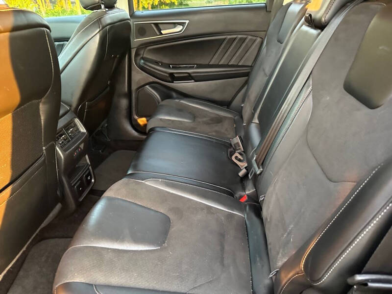 2016 Ford Edge Sport
