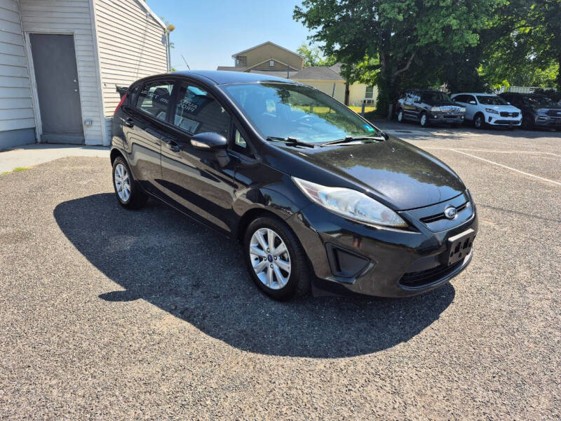 2013 Ford Fiesta SE