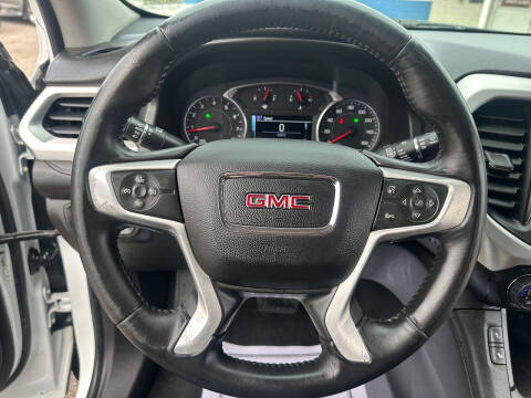 2017 GMC Acadia SLE-2