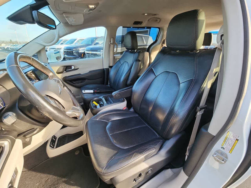 2020 Chrysler Pacifica Touring L