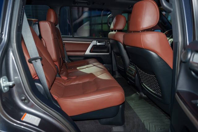 2021 Toyota Land Cruiser