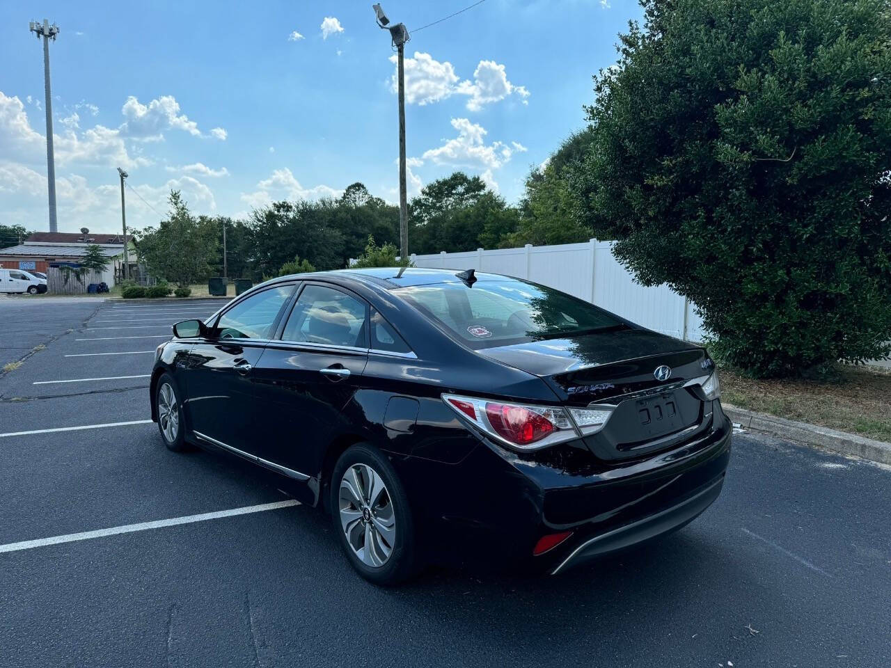 2014 Hyundai SONATA Hybrid for sale at Entity Motors in Columbia, SC