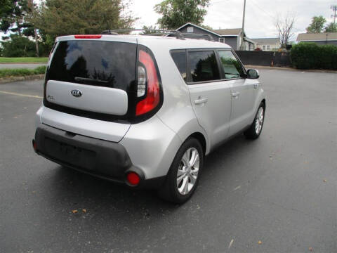 2015 Kia Soul +