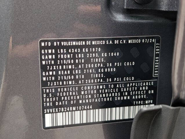 2024 Volkswagen Taos SE