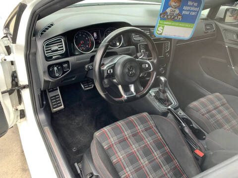 2017 Volkswagen Golf GTI S