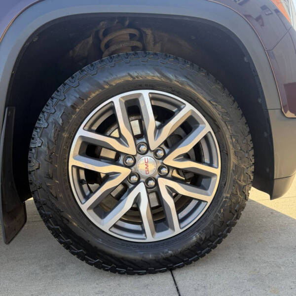2017 GMC Acadia SLE-2