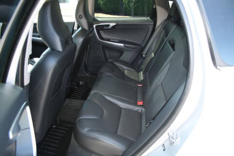 2015 Volvo XC60 T6 Premier Plus