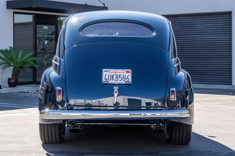 1941 Ford Deluxe