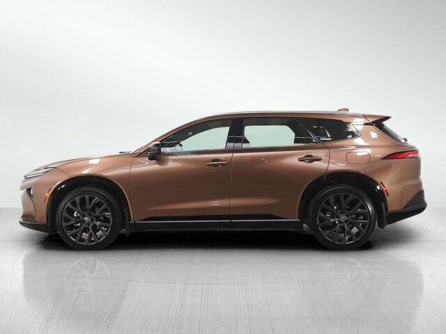 2025 Toyota Crown Signia Limited