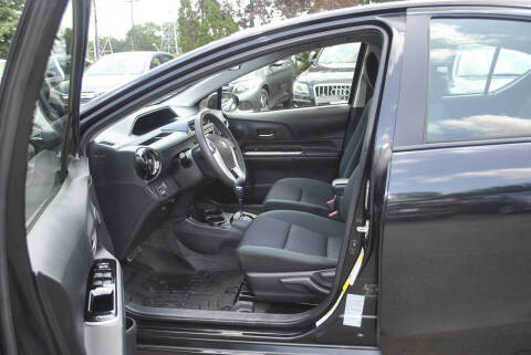 2016 Toyota Prius c Two