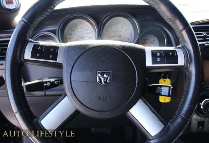 2008 Dodge Challenger SRT8