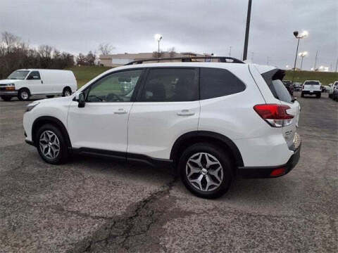 2022 Subaru Forester Premium