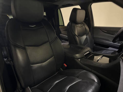 2018 Cadillac Escalade Platinum