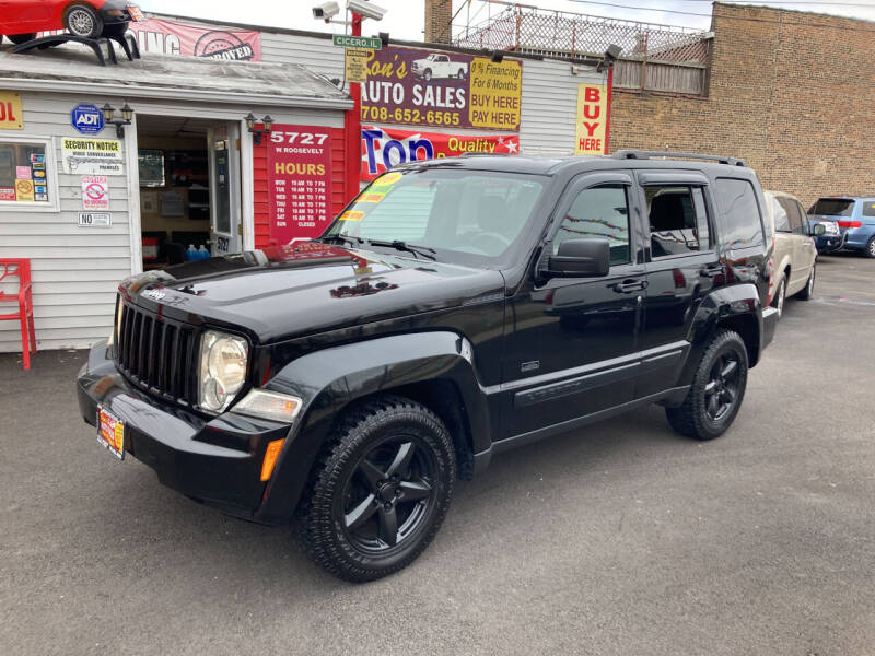 2009 Jeep Liberty for sale at RON'S AUTO SALES INC in Cicero IL
