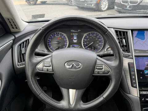 2015 Infiniti Q50 Premium