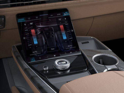 2025 Cadillac Escalade IQ Sport 2