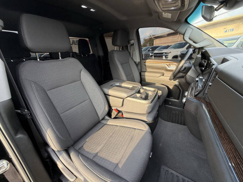 2023 GMC Sierra 1500 SLE