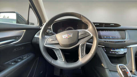 2018 Cadillac XT5 Premium Luxury