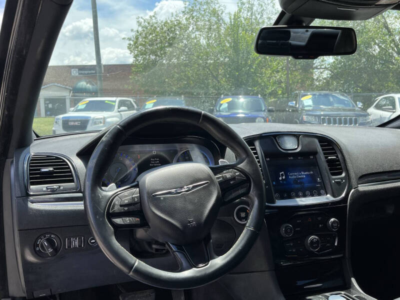 2017 Chrysler 300 S