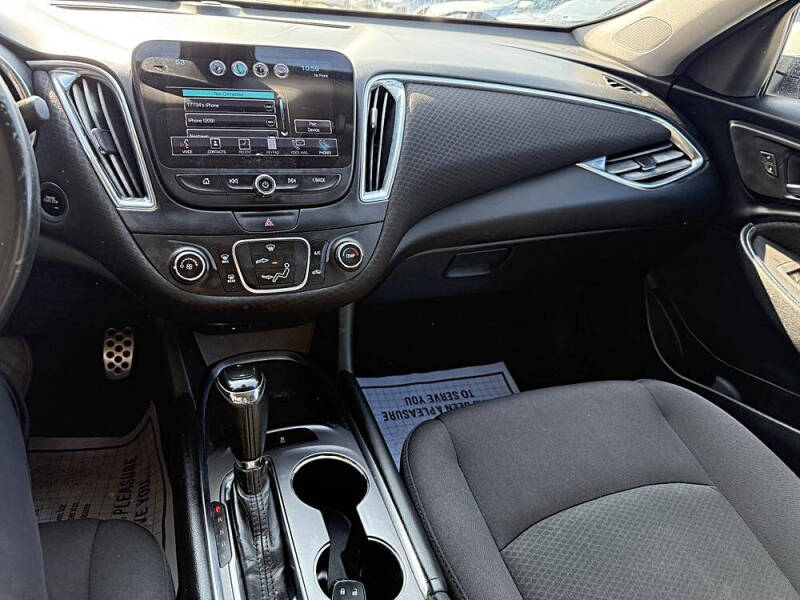 2017 Chevrolet Malibu LT