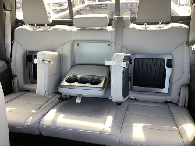 2025 GMC Sierra 3500HD