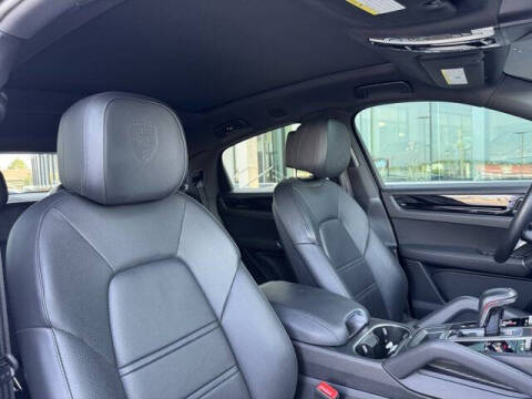 2022 Porsche Cayenne Coupe Platinum Edition