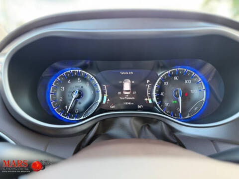2017 Chrysler Pacifica Touring-L Plus