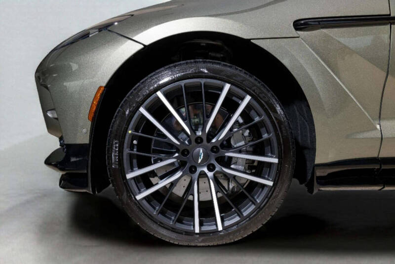 2026 Aston Martin DBX 707