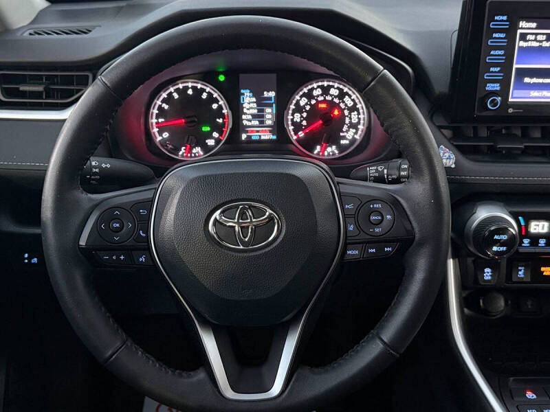 2022 Toyota RAV4 XLE