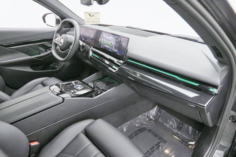 2024 BMW 5 Series 530i xDrive