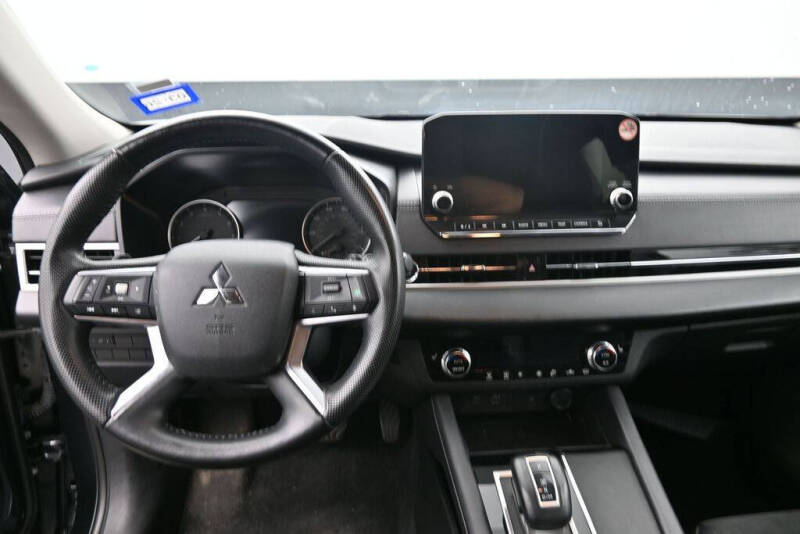 2024 Mitsubishi Outlander