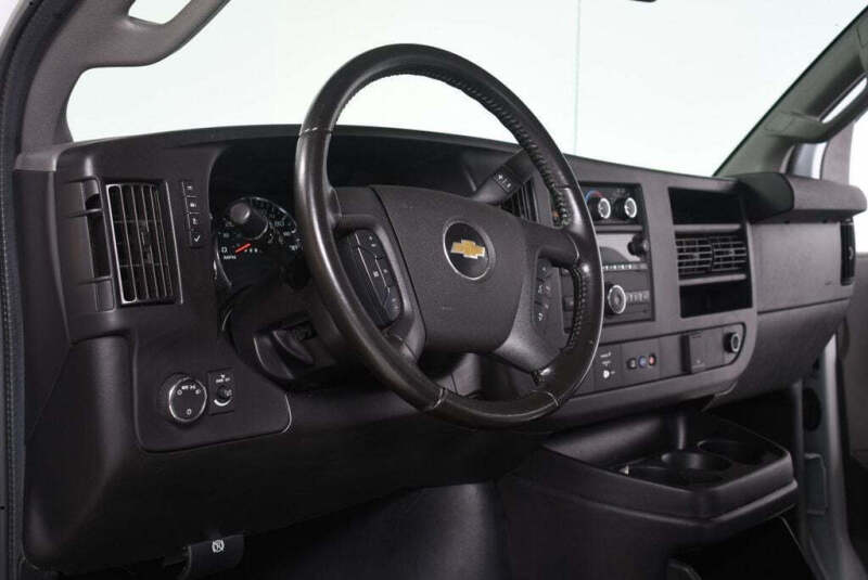 2021 Chevrolet Express 2500