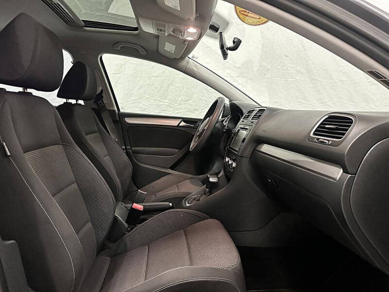 2010 Volkswagen Golf 2.5L PZEV