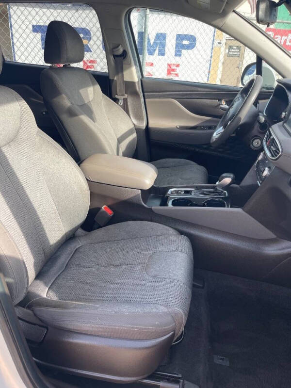 2019 Hyundai Santa Fe SE 2.4L