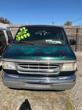 1999 Ford E-Series for sale at J D USED AUTO SALES INC in Doraville GA
