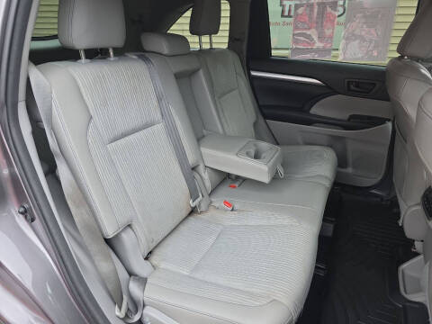 2016 Toyota Highlander LE Plus