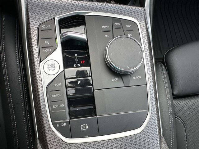 2025 BMW 3 Series 330i xDrive