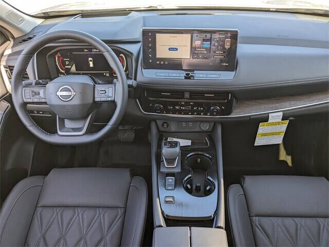 2025 Nissan Rogue Platinum