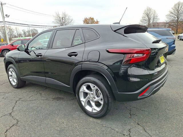 2024 Chevrolet Trax LS