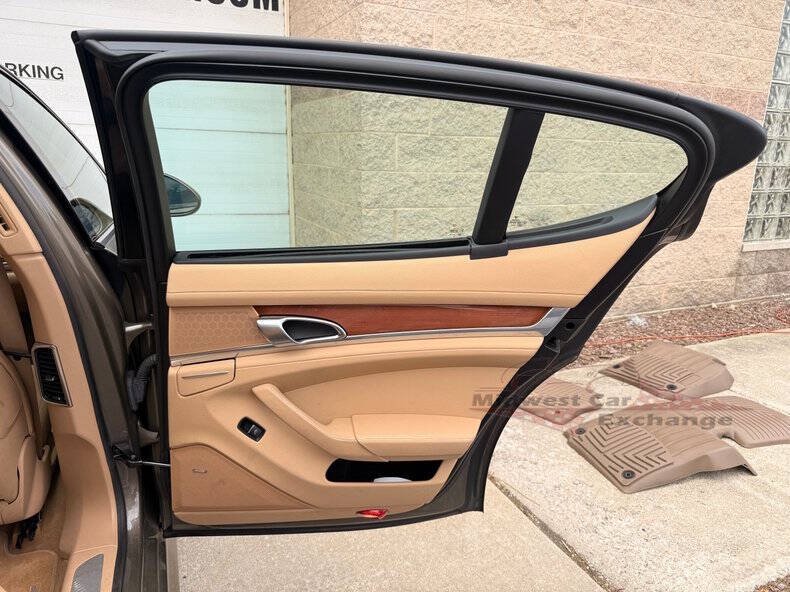 2011 Porsche Panamera